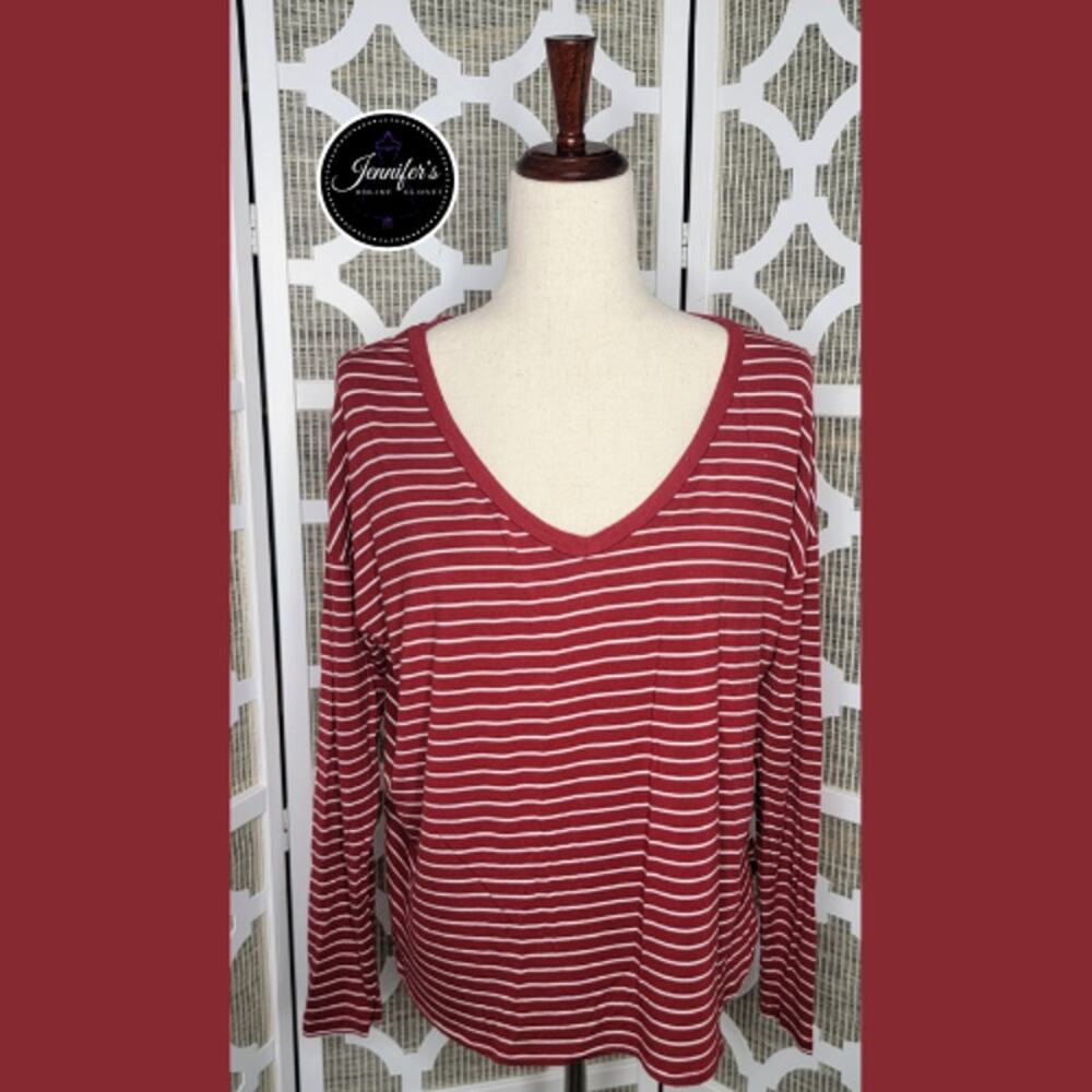 American Eagle Outfitters Women's Red/Rust Soft & Sexy V-Neck Hi-Low Top Size S